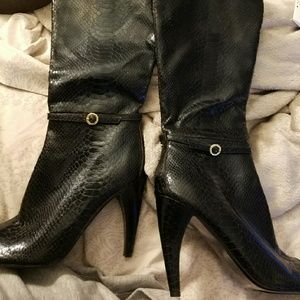 Sam and Libby Willow boots