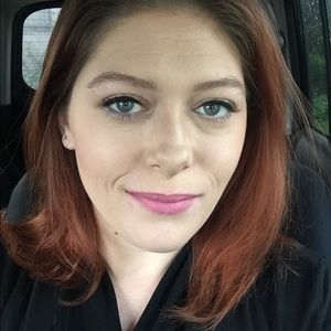 Meet your Posher, Kira