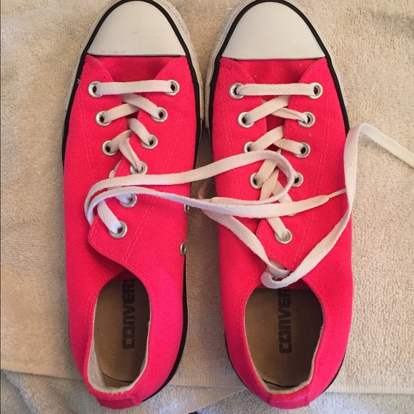 Hot pink converse