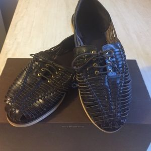 Urban outfitter Huaraches