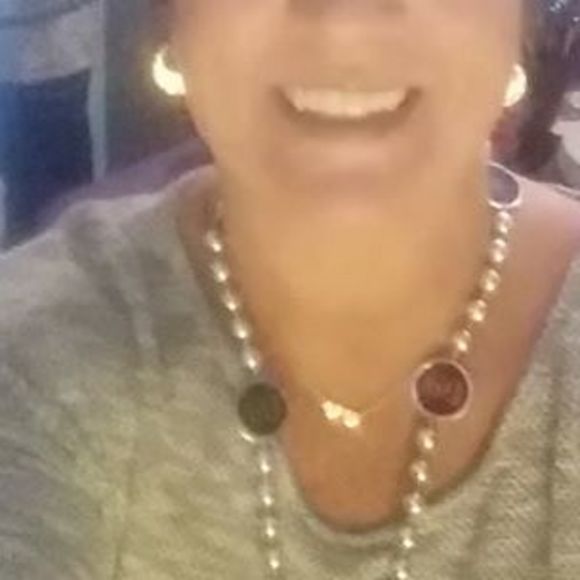 Meet your Posher, Janice - Picture 1 of 1