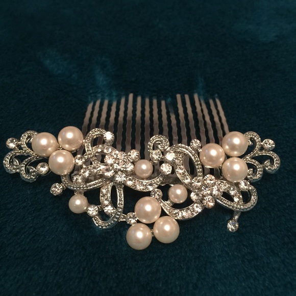 Bridal Pearl Crystal Comb