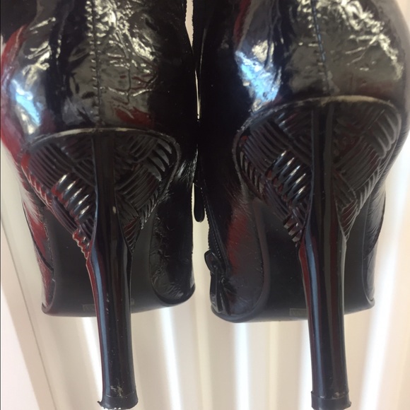 Knee high boots - Picture 2 of 3