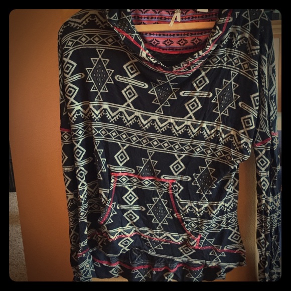 BKE long sleeve pocket and hoodie shirt