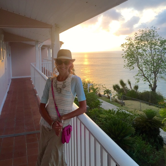 Meet your Posher, Joy - Picture 1 of 1