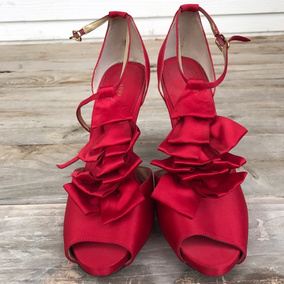 ✨ Red heels✨