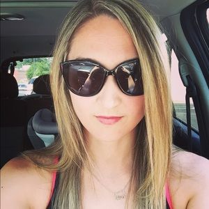 Meet your Posher, Carmen