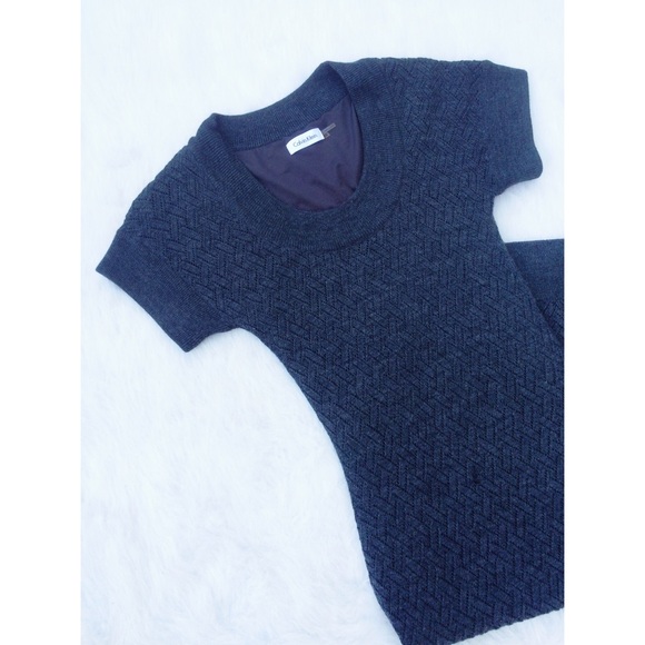•Calvin Klein• midi sweater dress