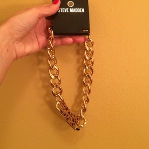 Steve Madden necklace