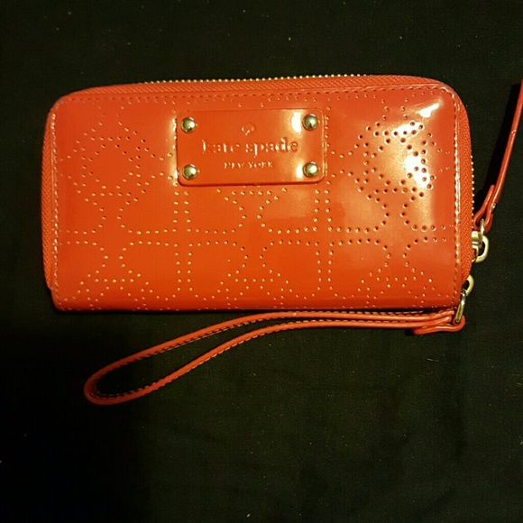 Authentic Kate Spade wristlet/wallet