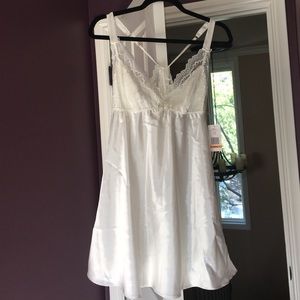 NWT nighty with matching robe