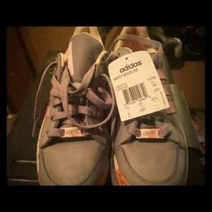 Girls adidas sneakers size 6 , "NEW"