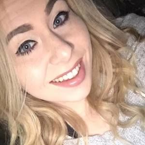 Meet your Posher, Amelia