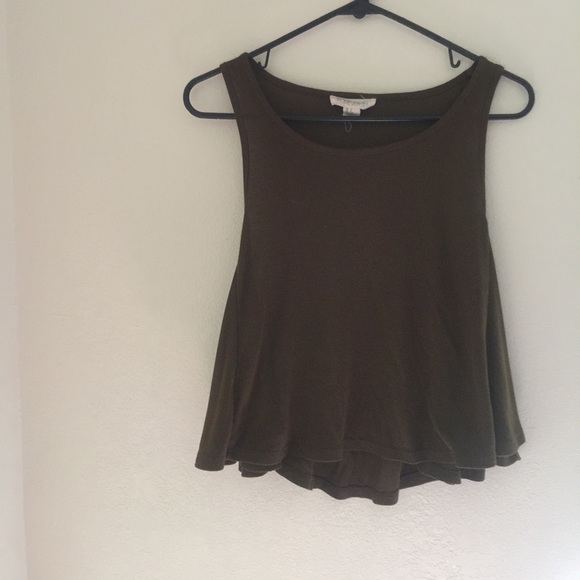 FOREVER 21 OLIVE FLOWY TOP/CROP TOP - Picture 1 of 3