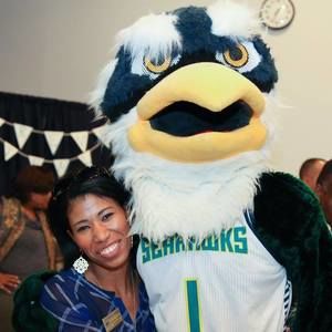 Meet your Posher, Christina