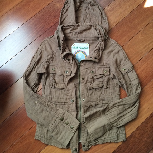 BB Dakota Jackets & Blazers - Gently Used BB Dakota Hood Cargo Jacket
