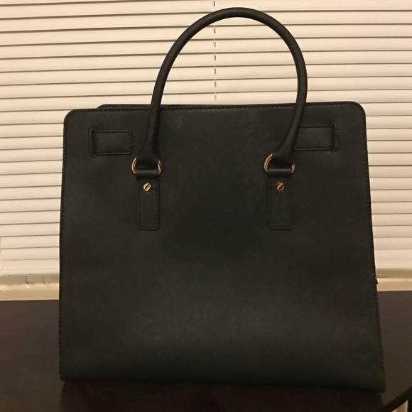 Black leather Michael Kors handbag with gold acc. - Picture 2 of 4