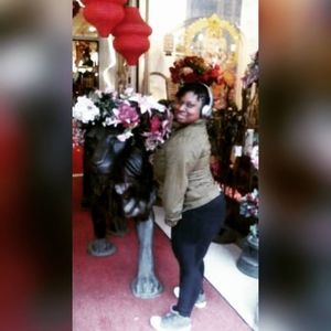 Meet your Posher, Binta