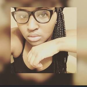 Meet your Posher, Shakaire