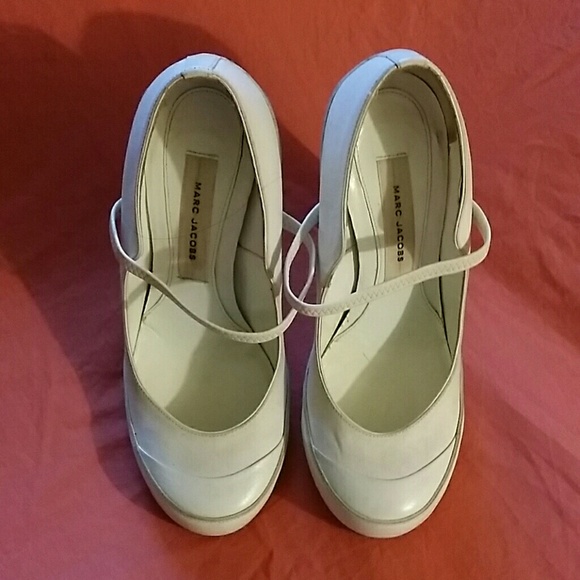 Marc Jacobs White Babydoll Round Toe Pumps 36 5.5 - Picture 2 of 4
