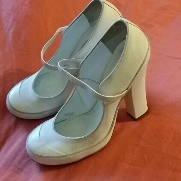 Marc Jacobs White Babydoll Round Toe Pumps 36 5.5 - Picture 4 of 4