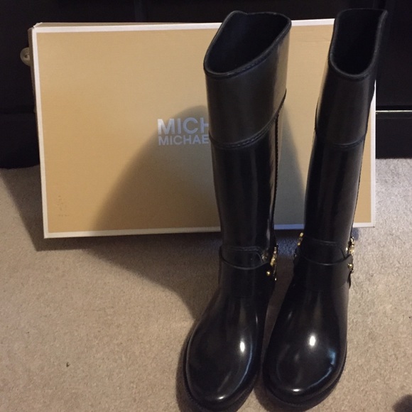 ****SOLD****MK Rainboots - Picture 2 of 2