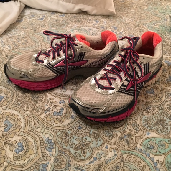 Brooks GTS 14