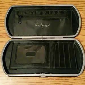 Thirty One Clasp Clutch/Wallet