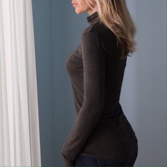 Gramercy Turtleneck | Charcoal *LAST 1! - Picture 4 of 4