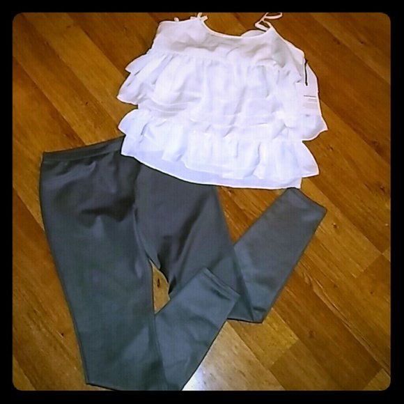 Simply Vera Wang leggings