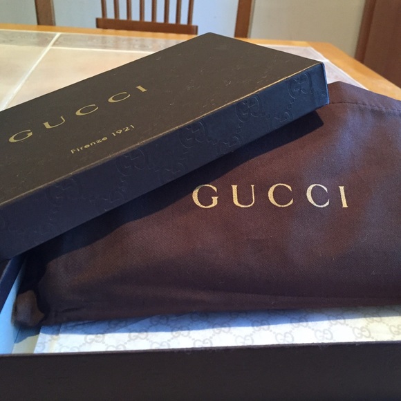 Gucci Soho Pink Patent Large Zip Wallet NO TRADES - Picture 4 of 4