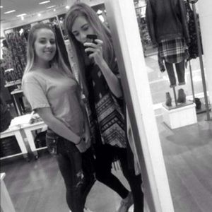 Meet your Posher, Hannah