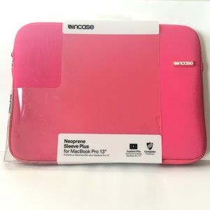 💖 Brand New Incase 13 inch laptop sleeve