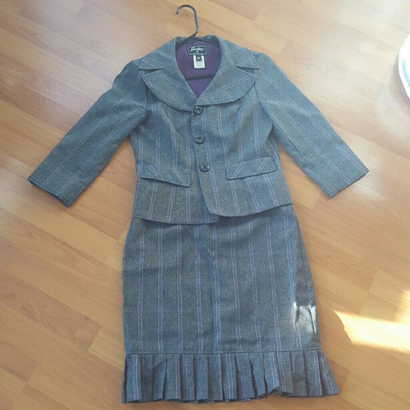 **Price Drop** 2 Piece Skirt Blazer Set