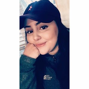 Meet your Posher, Karina