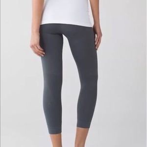 Lululemon zone in crop