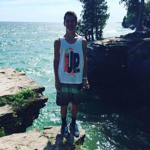 Meet your Posher, Brady