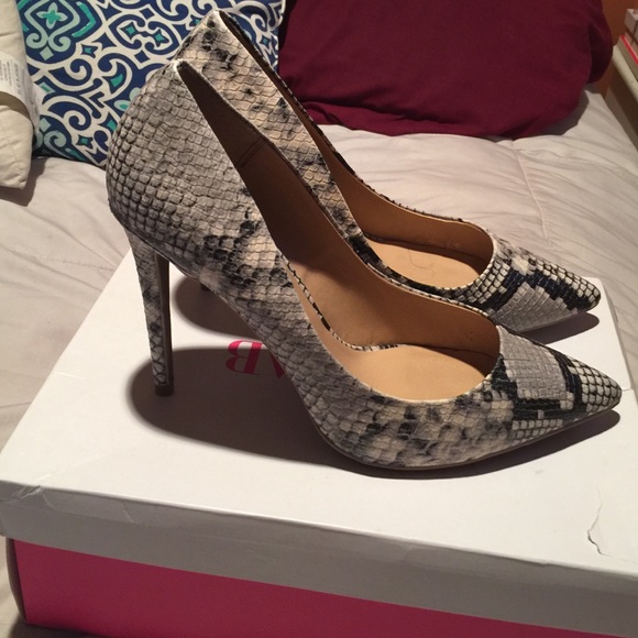 Just Fab Snake Skin Pumps