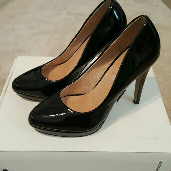 ALDO Patent leather black heels