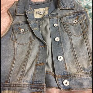Sleeveless Jean Jacket