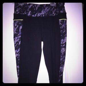 Sale! Performance fitted Capri pants. Brand Nwt!