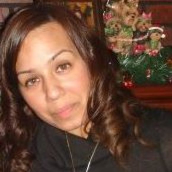 Meet your Posher, Ayesha - Picture 1 of 1