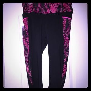 SALE! Performance Capri pants. Perfect condition.