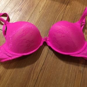 Body by Victoria 36 D hot pink