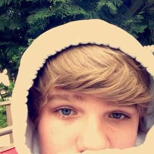 Meet your Posher, Reece