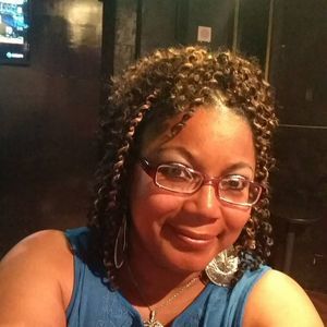 Meet your Posher, Alicia