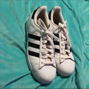 Adidas superstars