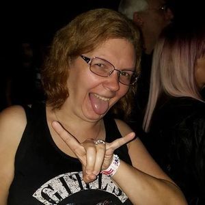 Meet your Posher, Desra