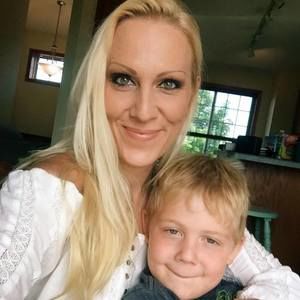 Meet your Posher, Beth