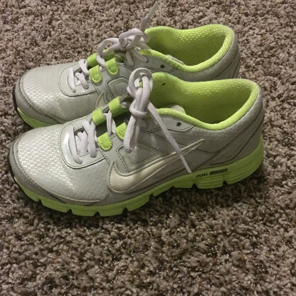 Sz 6.5 Nikes
